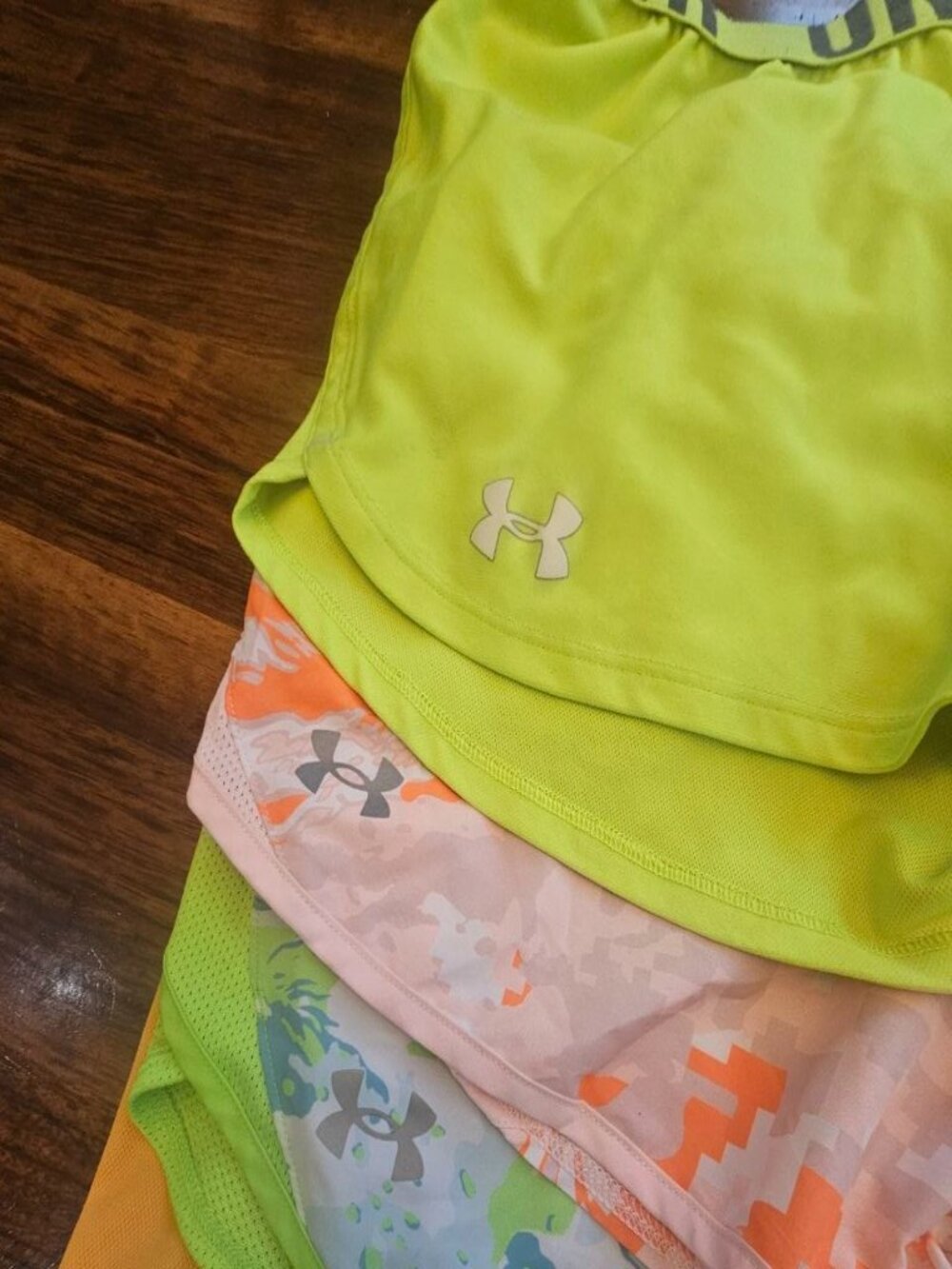 Four Pairs of Women's Under Armour Running Shorts Size US Medium - UA - Picture 11 of 13